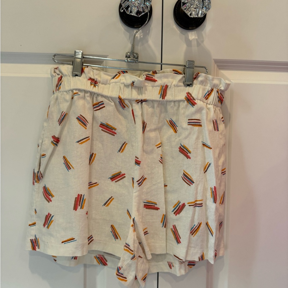 Patterned Shorts- Part Of A Set - image 1